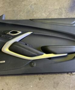 2019 Chevrolet Camaro 2 SS Front Door trims