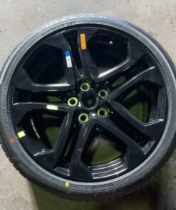 VF 2 SSV Redline Holden Commodore 19×8.5 Unused spare wheel and Bridgestone tyre