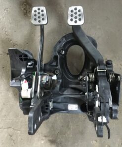 VF HSV SS SSV Holden Commodore Manual pedal box.