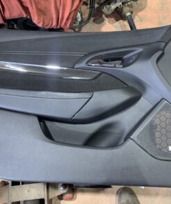 VF HSV Senator Grange LH Front door trim